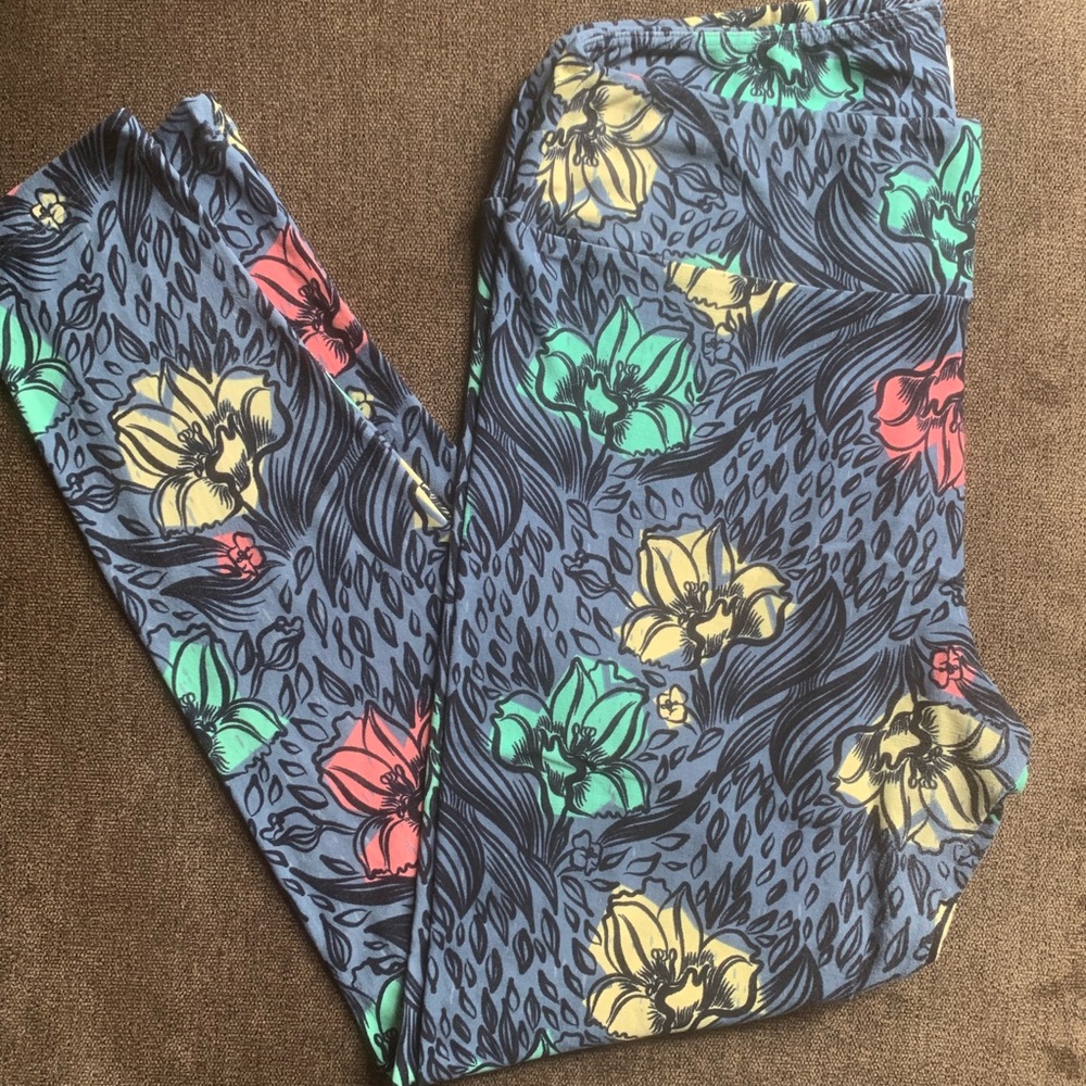 Lularoe floral leggings TC